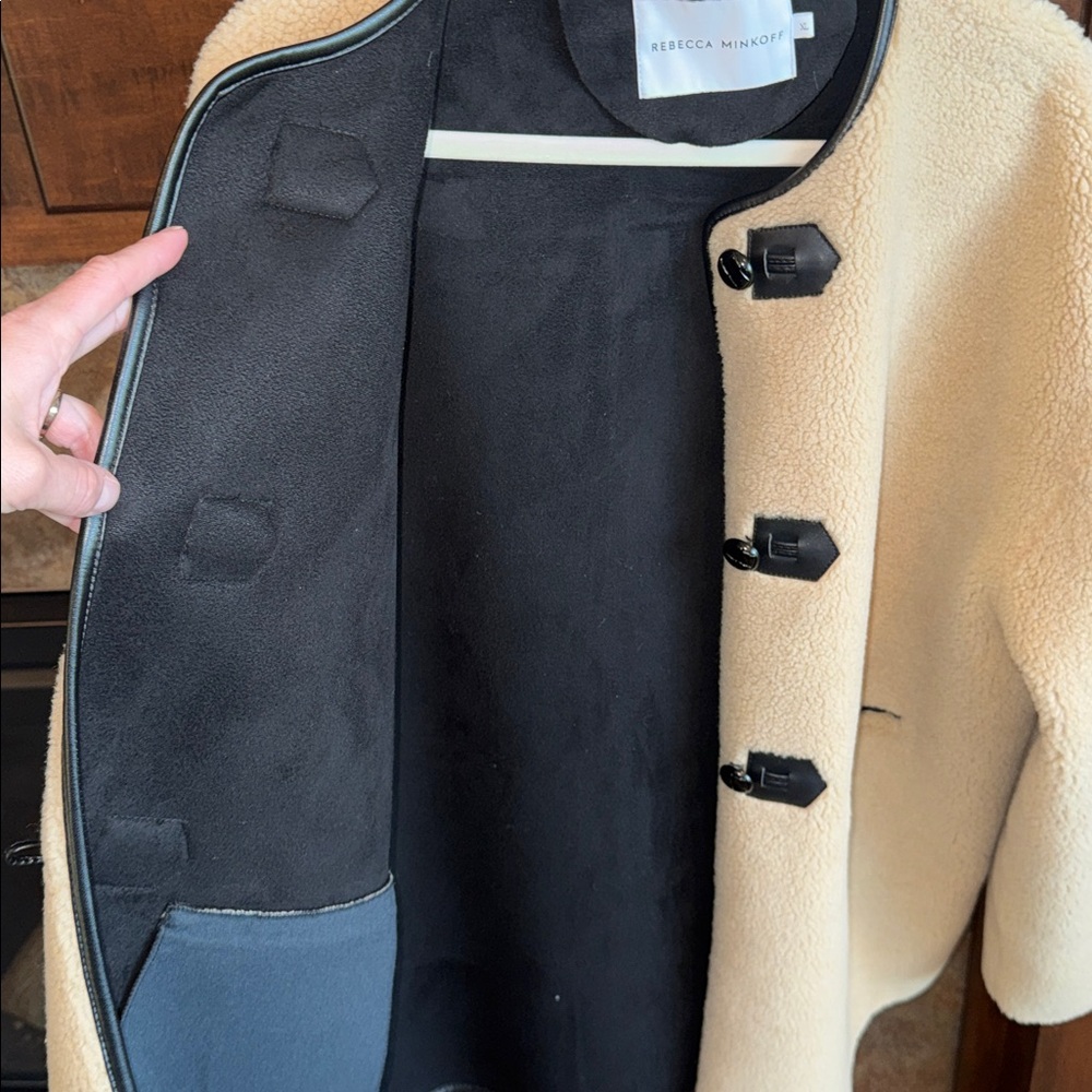 Rebecca Minkoff Tan Faux Shearling Toggle Jacket Oversized Chic Sophisticated XL - Picture 12 of 17